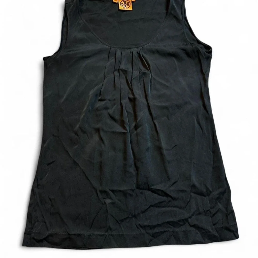 Black Tory Burch sleeveless top‎ with pleated detail size 4
